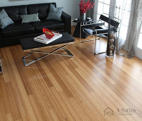 Limpeza de Piso de Bambu